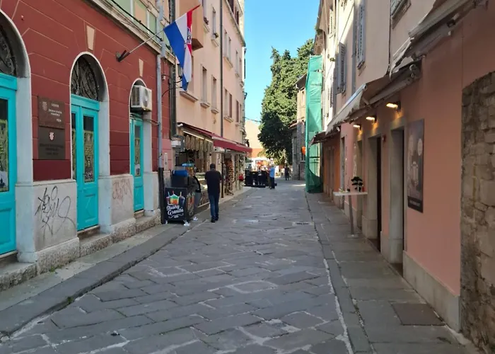 Apartmán Cozy In Old Town Pula